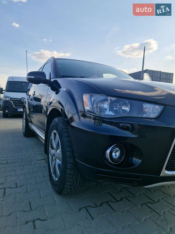 Внедорожник / Кроссовер Mitsubishi Outlander 2009 в Тернополе