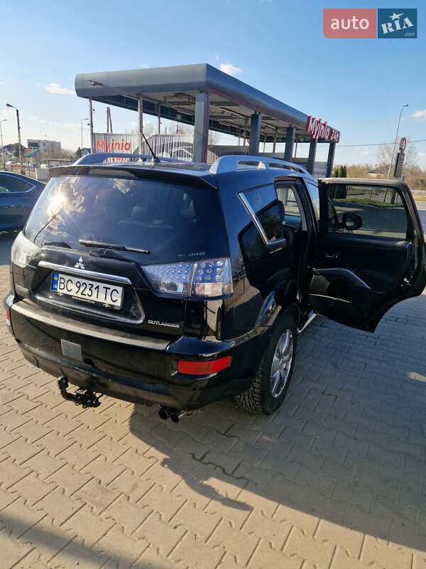 Внедорожник / Кроссовер Mitsubishi Outlander 2009 в Тернополе