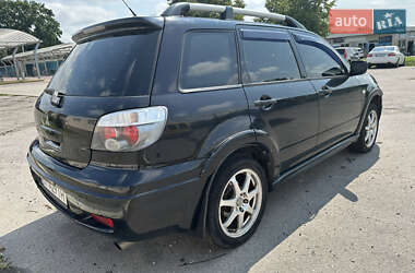 Внедорожник / Кроссовер Mitsubishi Outlander 2005 в 