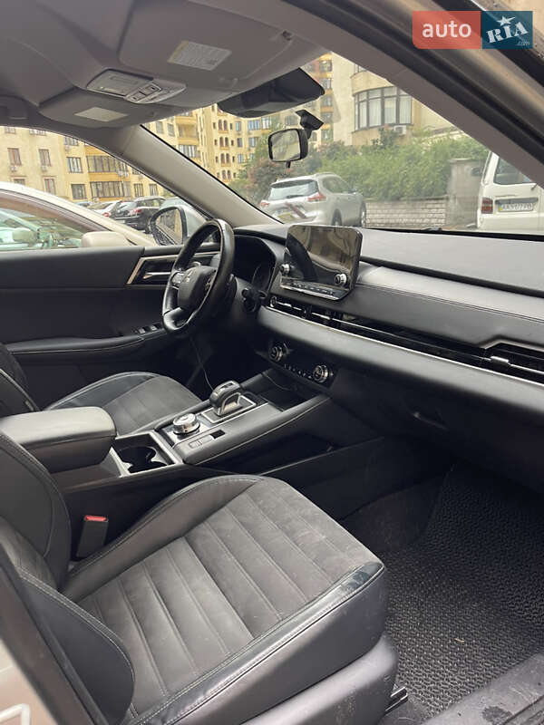Внедорожник / Кроссовер Mitsubishi Outlander 2021 в Киеве