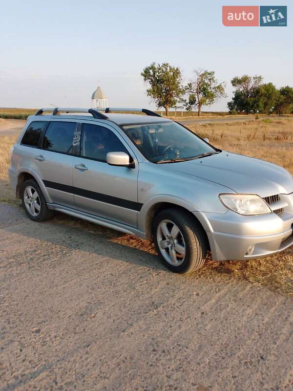 Позашляховик / Кросовер Mitsubishi Outlander 2008 в Болграді