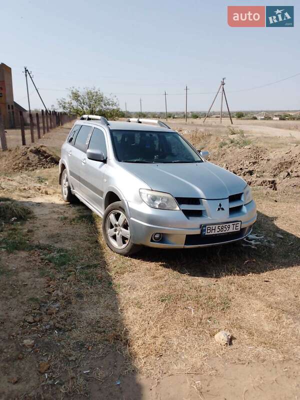 Позашляховик / Кросовер Mitsubishi Outlander 2008 в Болграді