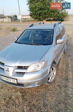 Mitsubishi Outlander 2008