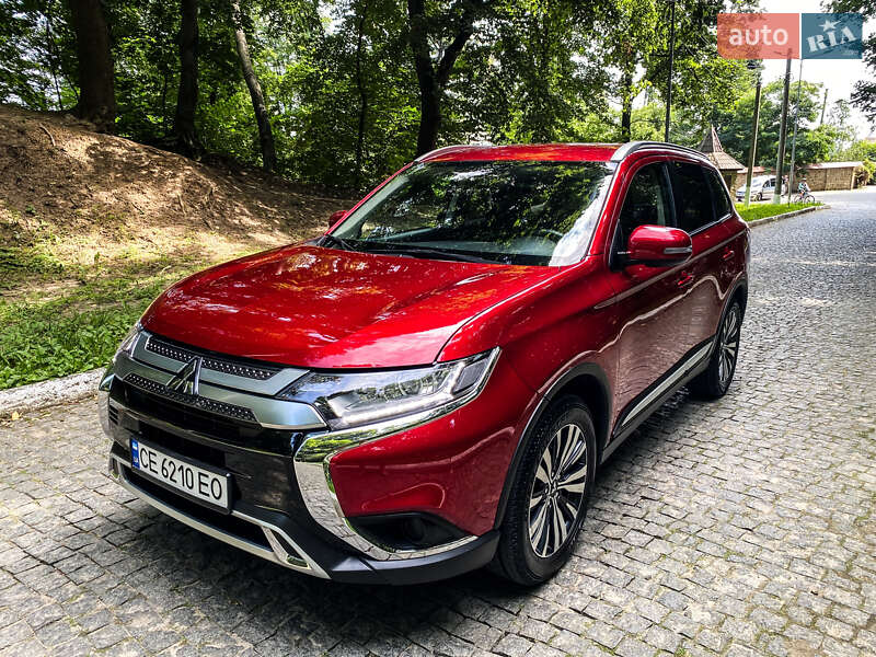 Mitsubishi Outlander 2023
