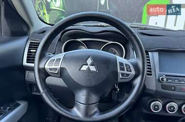 Внедорожник / Кроссовер Mitsubishi Outlander 2008 в 