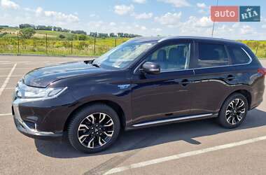 Позашляховик / Кросовер Mitsubishi Outlander 2018 в Рівному