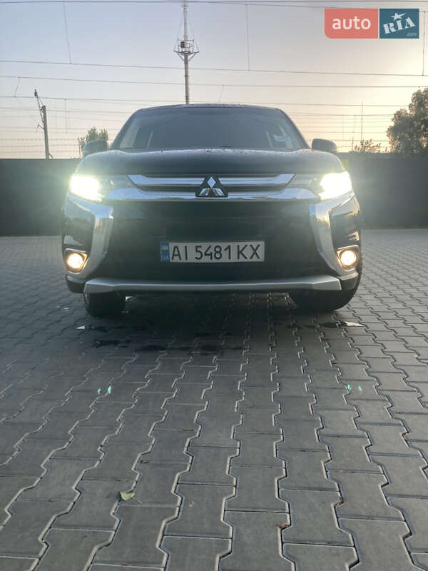 Mitsubishi Outlander 2017