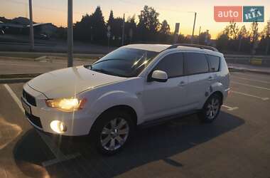 Внедорожник / Кроссовер Mitsubishi Outlander 2010 в Запорожье
