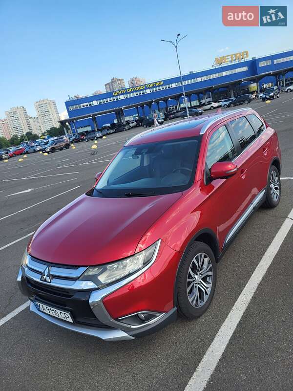 Mitsubishi Outlander 2016