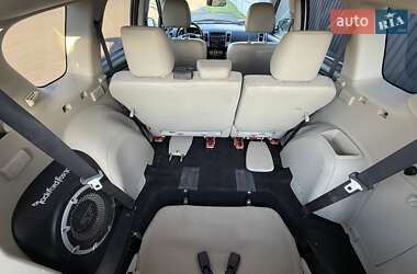 Внедорожник / Кроссовер Mitsubishi Outlander 2011 в 