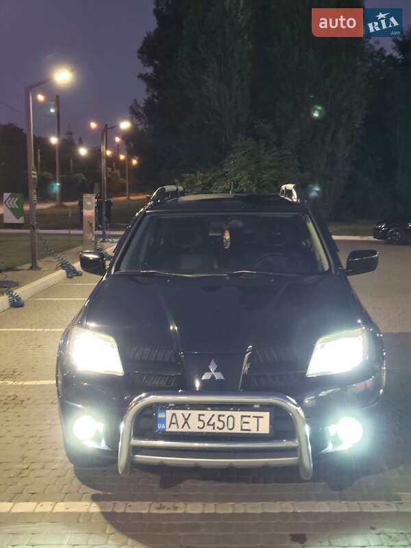 Позашляховик / Кросовер Mitsubishi Outlander 2007 в Харкові