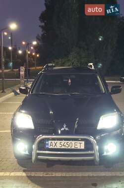 Внедорожник / Кроссовер Mitsubishi Outlander 2007 в 