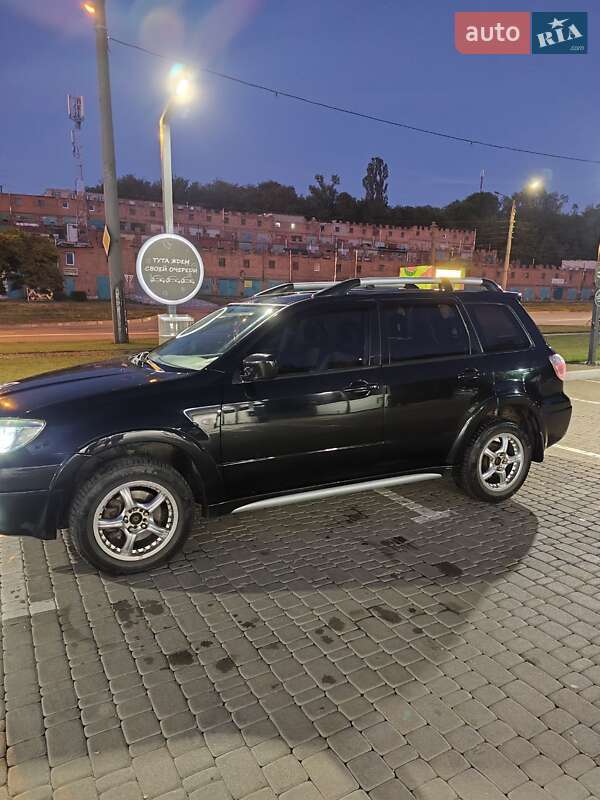Позашляховик / Кросовер Mitsubishi Outlander 2007 в Харкові