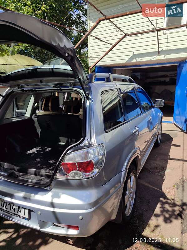 Позашляховик / Кросовер Mitsubishi Outlander 2008 в Чернігові
