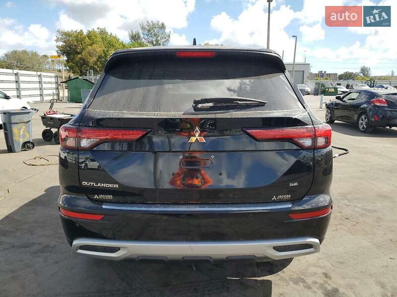 Внедорожник / Кроссовер Mitsubishi Outlander 2024 в Одессе