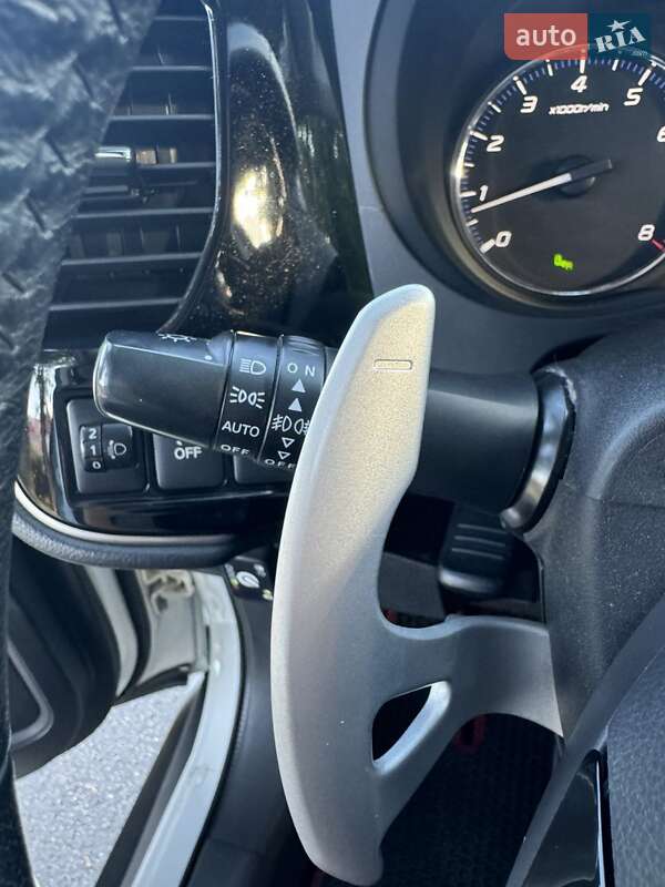 Внедорожник / Кроссовер Mitsubishi Outlander 2017 в Киеве