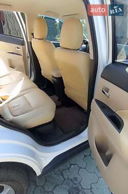 Внедорожник / Кроссовер Mitsubishi Outlander 2013 в Дубно