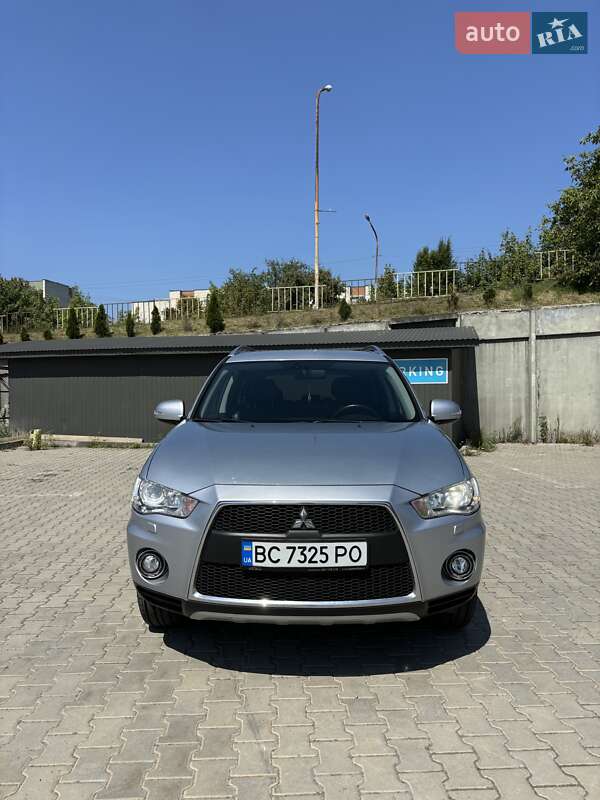 Внедорожник / Кроссовер Mitsubishi Outlander 2010 в Дрогобыче