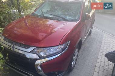 Внедорожник / Кроссовер Mitsubishi Outlander 2021 в Киеве