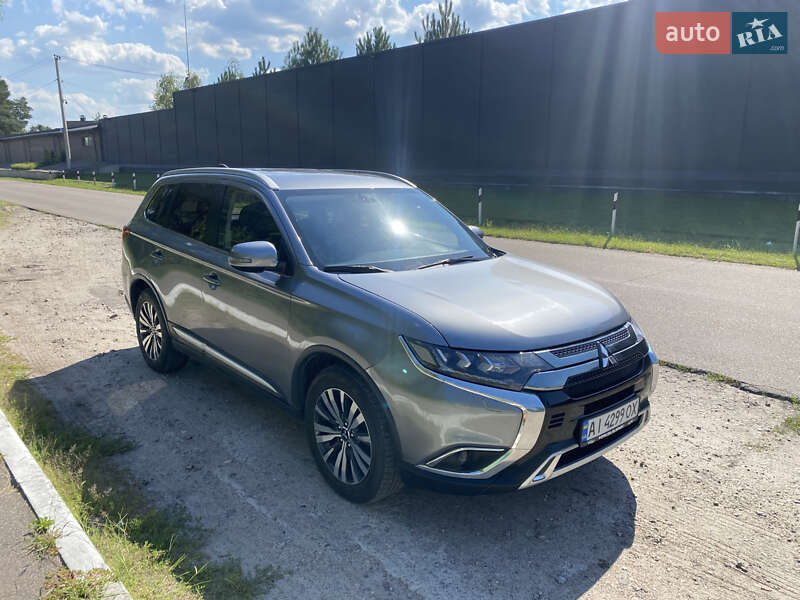 Mitsubishi Outlander 2019
