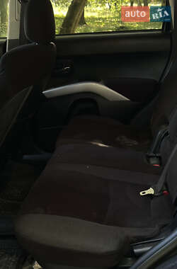 Внедорожник / Кроссовер Mitsubishi Outlander 2008 в 