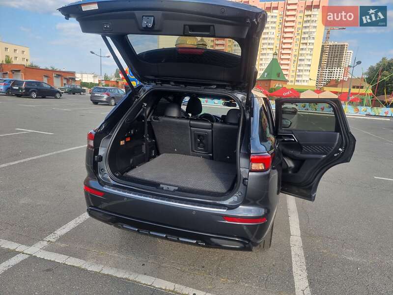 Позашляховик / Кросовер Mitsubishi Outlander 2024 в Броварах