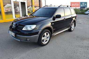 Позашляховик / Кросовер Mitsubishi Outlander 2005 в Києві