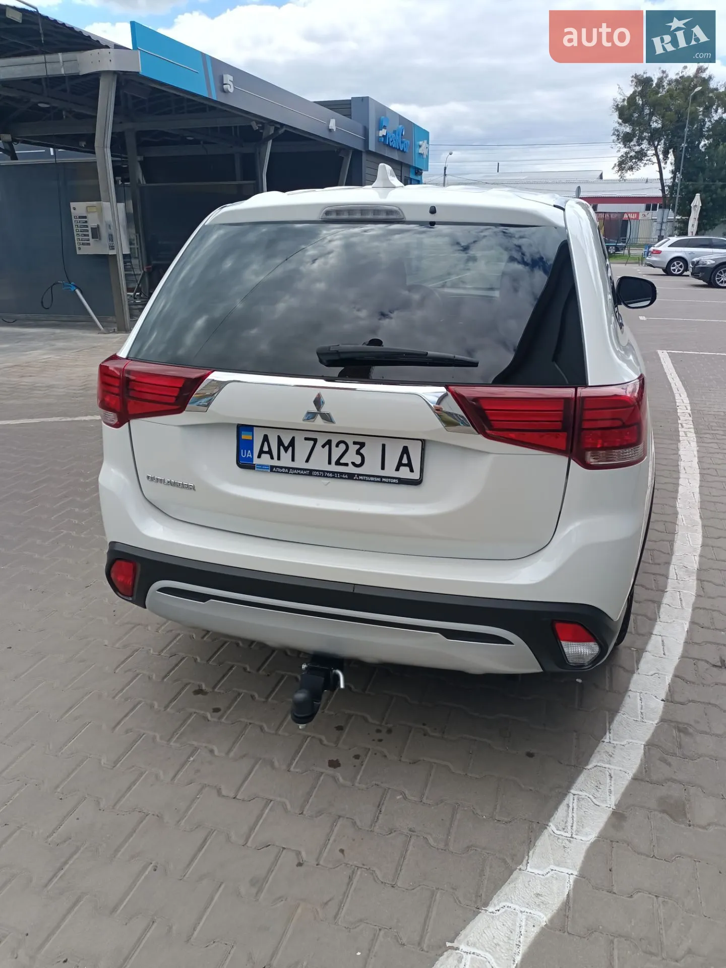 2021 Mitsubishi Outlander - мініатюра 8