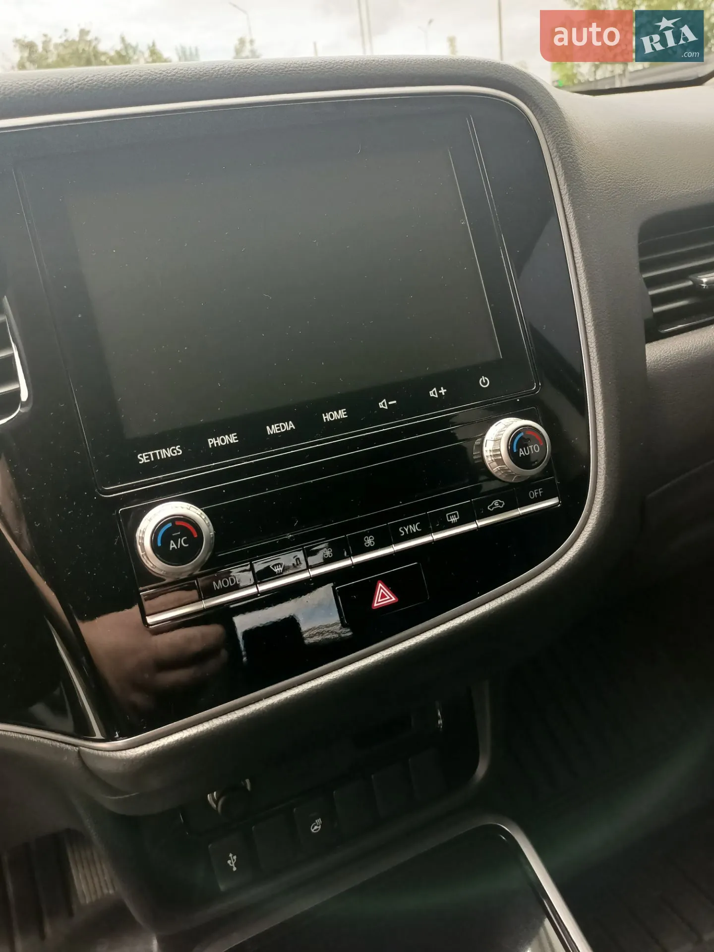 2021 Mitsubishi Outlander - мініатюра 13