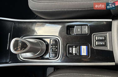 Внедорожник / Кроссовер Mitsubishi Outlander 2020 в 