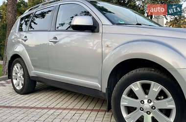 Внедорожник / Кроссовер Mitsubishi Outlander 2008 в 