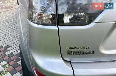 Внедорожник / Кроссовер Mitsubishi Outlander 2008 в 