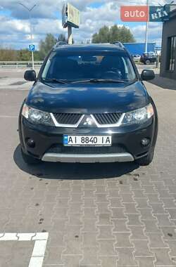 Внедорожник / Кроссовер Mitsubishi Outlander 2008 в Киеве