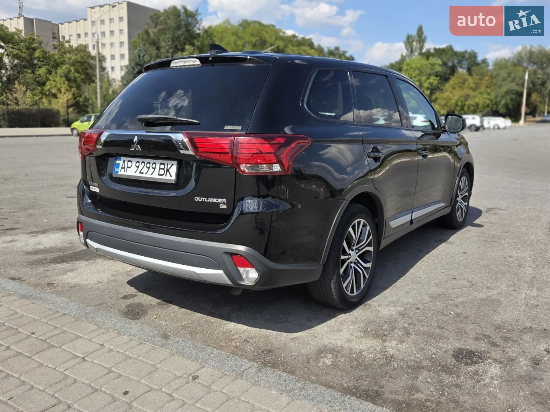 2017 Mitsubishi Outlander - мініатюра 8