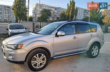 Позашляховик / Кросовер Mitsubishi Outlander 2012 в Запоріжжі
