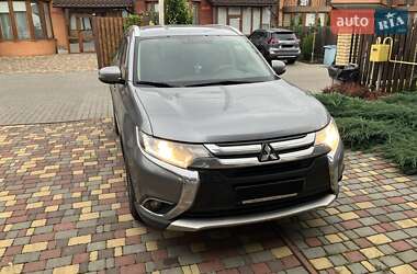 Внедорожник / Кроссовер Mitsubishi Outlander 2017 в Виннице