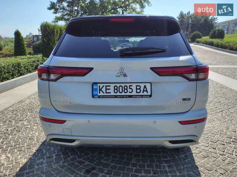 Позашляховик / Кросовер Mitsubishi Outlander 2022 в Дніпрі