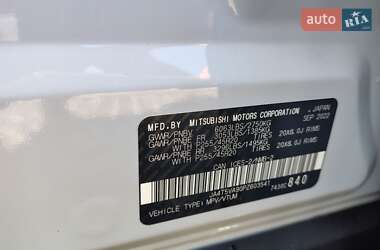 Внедорожник / Кроссовер Mitsubishi Outlander 2022 в 