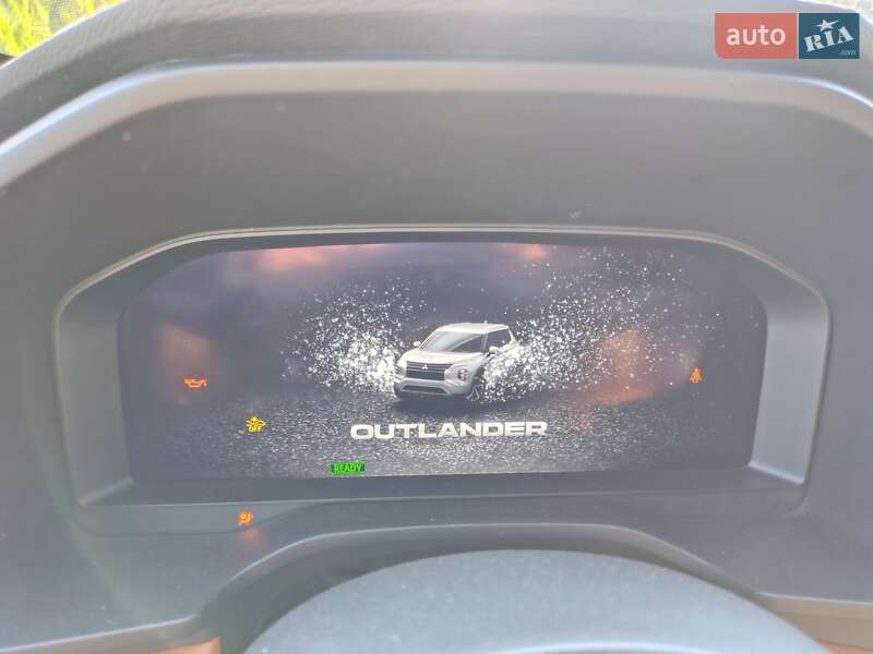 Позашляховик / Кросовер Mitsubishi Outlander 2022 в Дніпрі