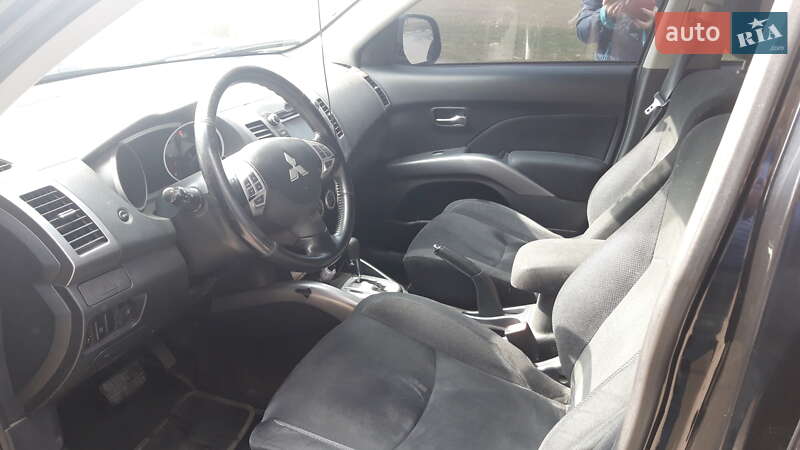 Внедорожник / Кроссовер Mitsubishi Outlander 2008 в Запорожье