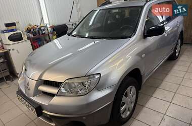Позашляховик / Кросовер Mitsubishi Outlander 2006 в Чернігові