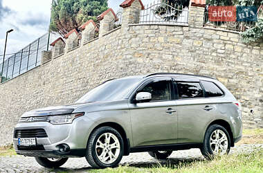 Позашляховик / Кросовер Mitsubishi Outlander 2013 в Кам'янець-Подільському