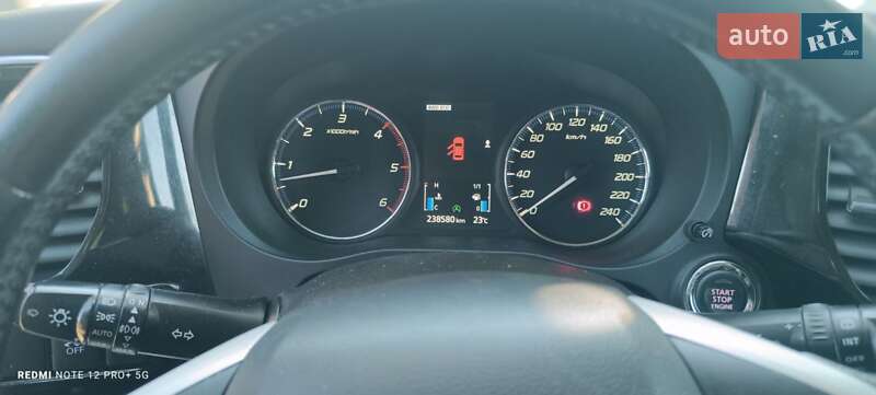 Внедорожник / Кроссовер Mitsubishi Outlander 2012 в Подольске