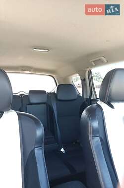 Внедорожник / Кроссовер Mitsubishi Outlander 2012 в 