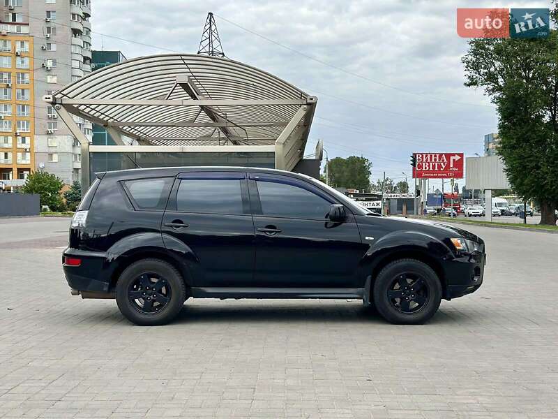 Внедорожник / Кроссовер Mitsubishi Outlander 2010 в Днепре
