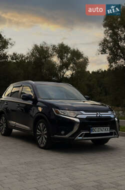 Mitsubishi Outlander 2018