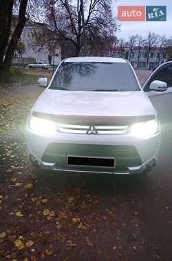 Mitsubishi Outlander 2014