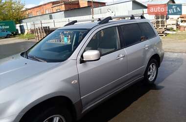 Внедорожник / Кроссовер Mitsubishi Outlander 2003 в 