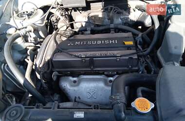 Внедорожник / Кроссовер Mitsubishi Outlander 2003 в 
