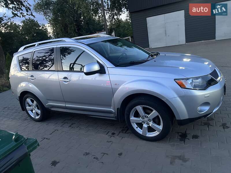 Mitsubishi Outlander 2009